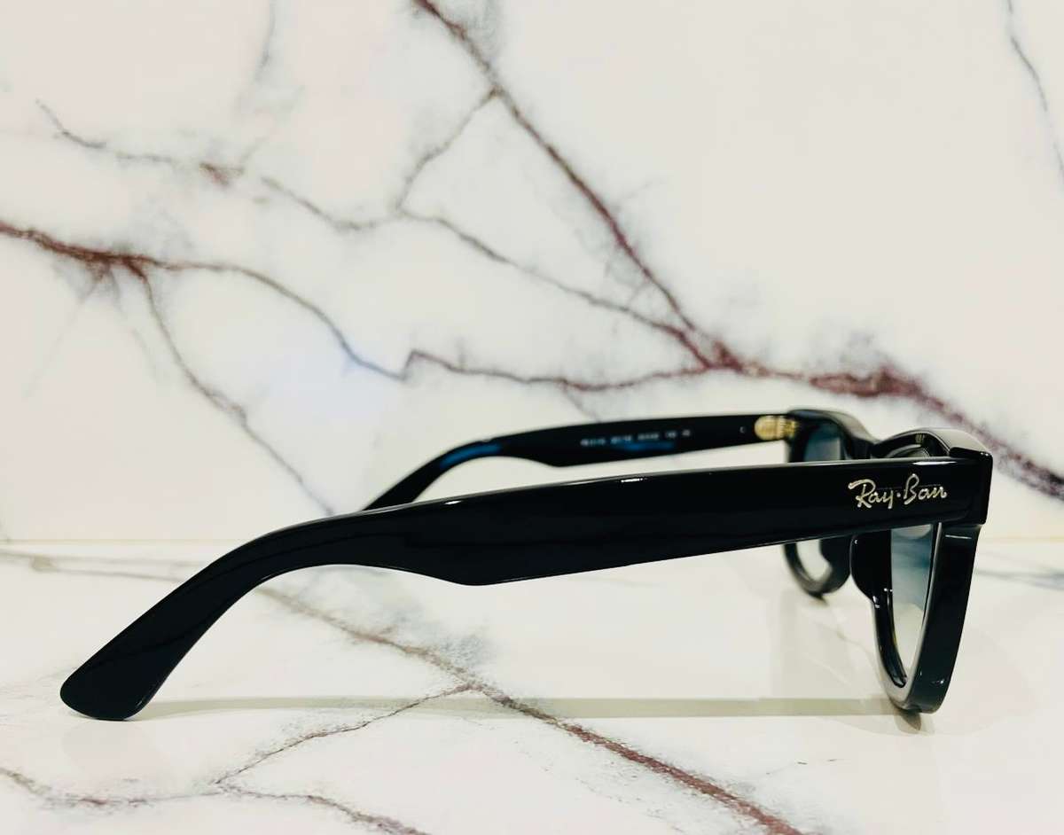 Ray-Ban Wayfarer Classic Black Sunglasses   RB2140 Gradient Lense