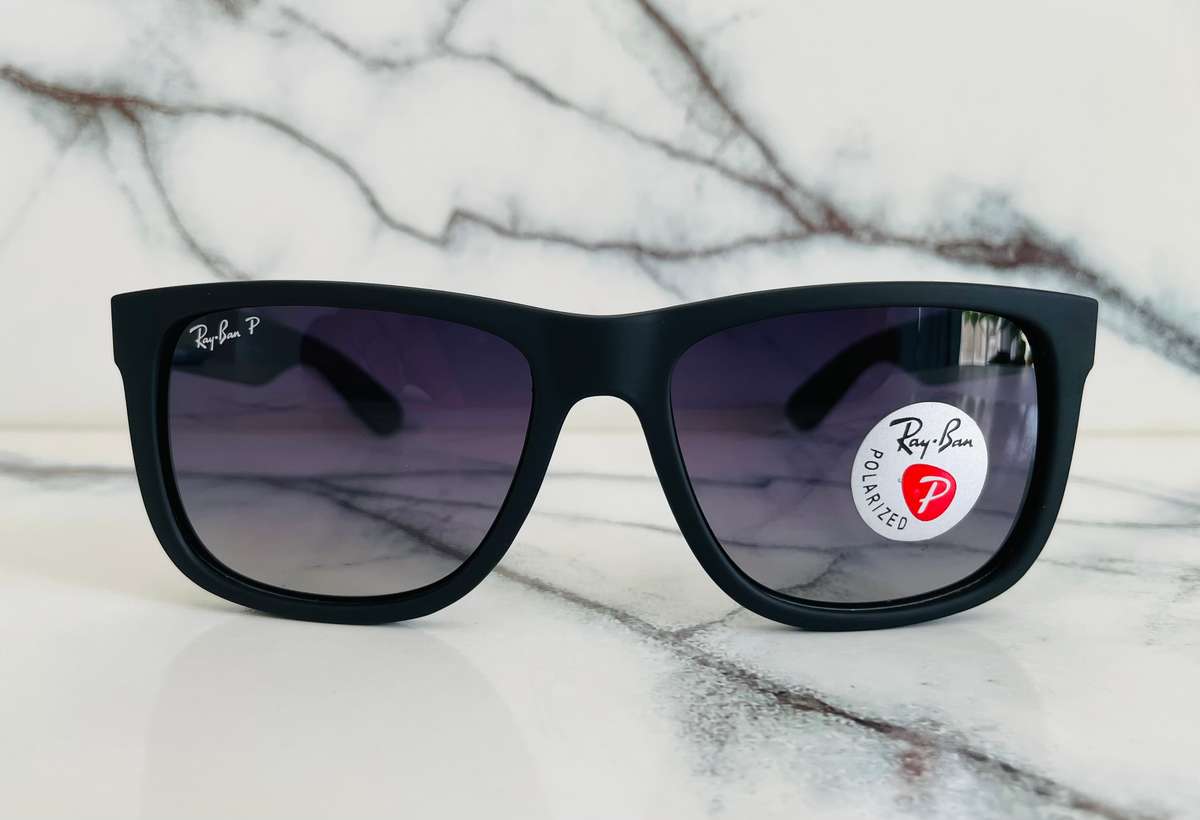 Ray-Ban Justin Classic Sunglasses  size 54mm RB4165**Polarized**Black/Grey Gradient