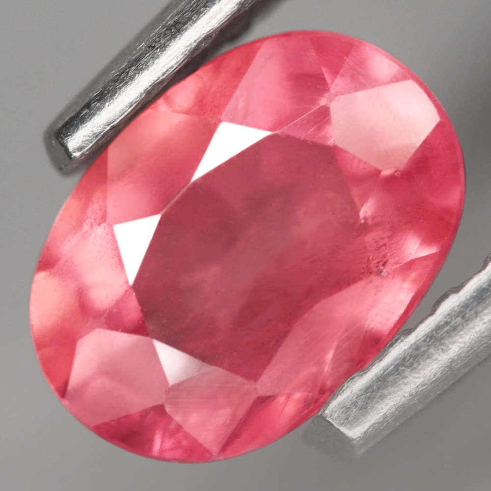 0.76Ct.  Sapphire Pink Color Oval  Gem Good Sparkling!Unheated Gemstone