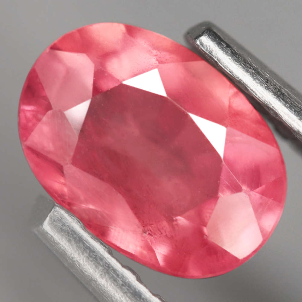 0.76Ct.  Sapphire Pink Color Oval  Gem Good Sparkling!Unheated Gemstone