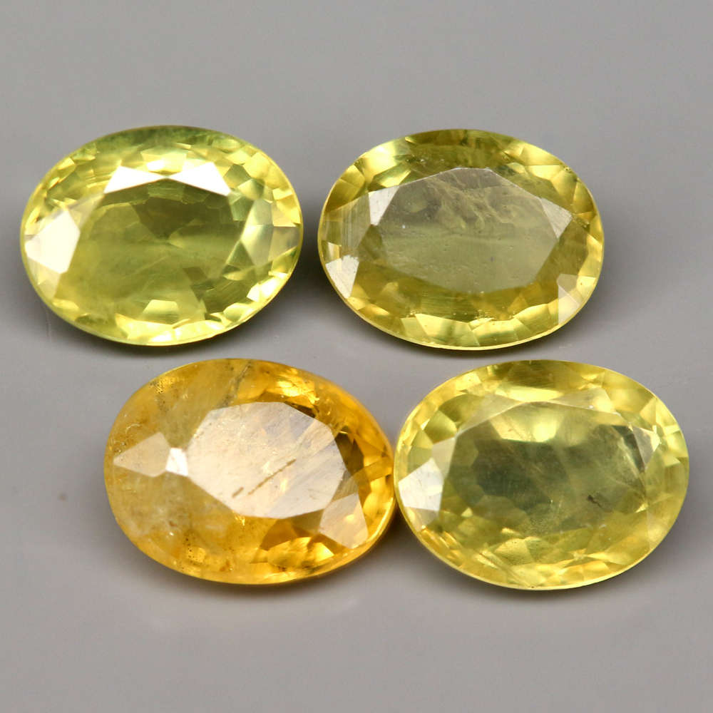 1.35Ct. Sapphire Yellow & Green Oval Australia Gem Ravishing! Unheated Gemstone