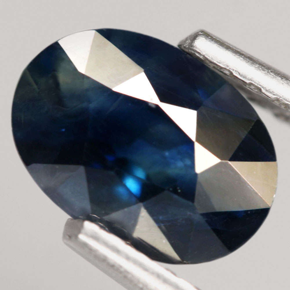 1.11Ct. Sapphire  Blue Oval Shape Australia Gem Ravishing Normal Heated