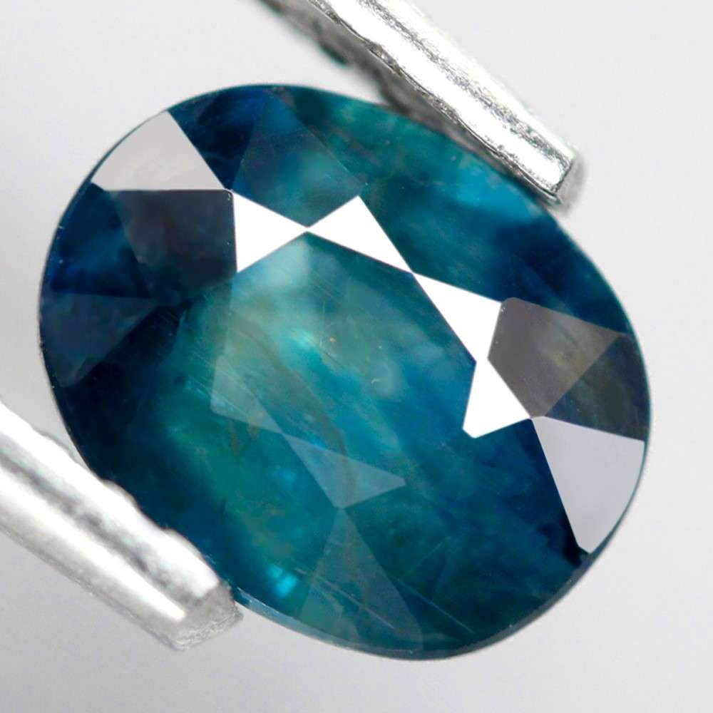 0.82Ct.  Sapphire Greenish Blue Oval Gem Ravishing Normal Heated Natural