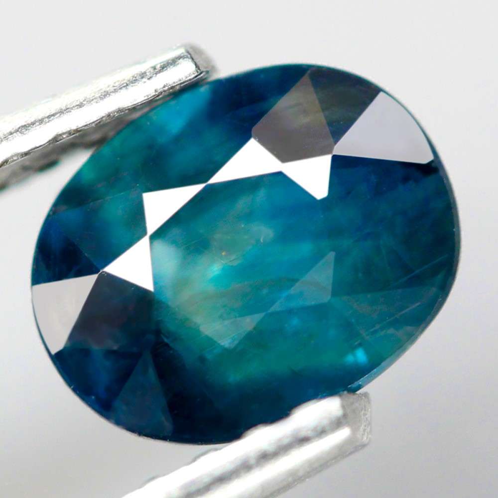 0.82Ct.  Sapphire Greenish Blue Oval Gem Ravishing Normal Heated Natural
