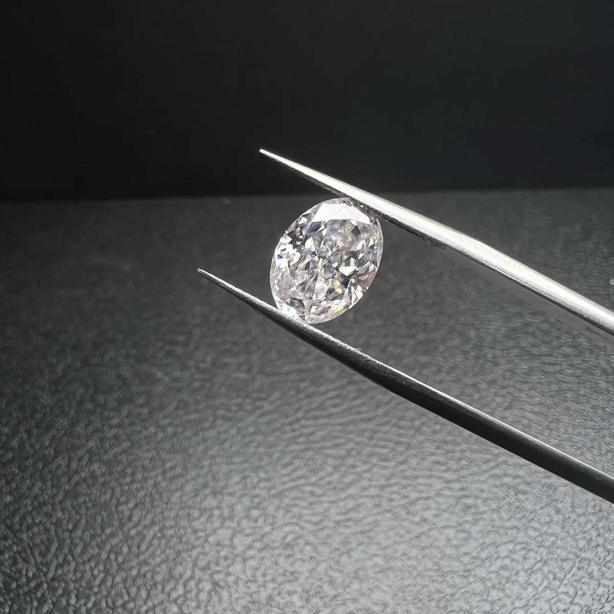 1Cts Moissanite Oval 5x7mm *VVSI D  D/VVSI **GRA Certified** BRILLIANT CUT