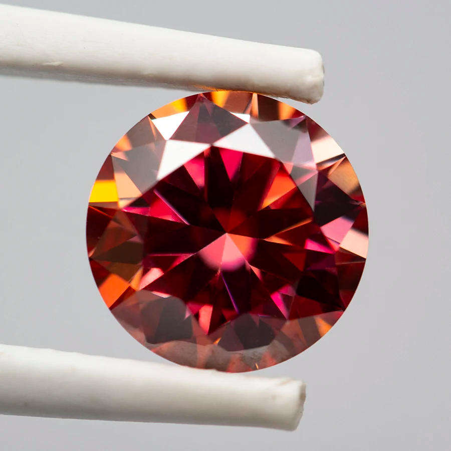 Moissanite Rainbow Red  1ct VVSI Round Brilliant Cut - GRA Certified