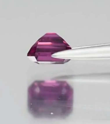 0.91ct Rhodolite Pinkish Purple Garnet Octagon Natural Gemstone