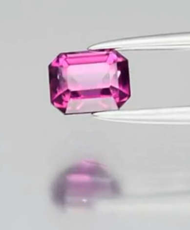 0.91ct Rhodolite Pinkish Purple Garnet Octagon Natural Gemstone