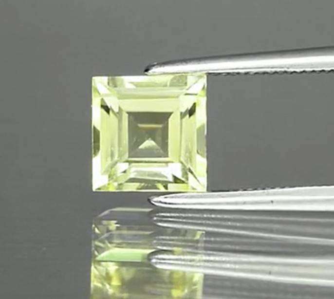 1.03ct Lemon Quartz 6x6mm VS Square Natural - Brazil