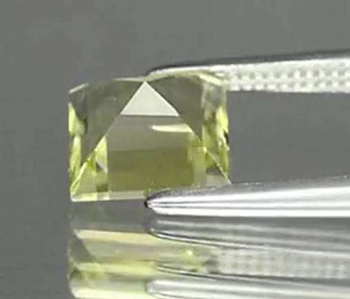 1.03ct Lemon Quartz 6x6mm VS Square Natural - Brazil