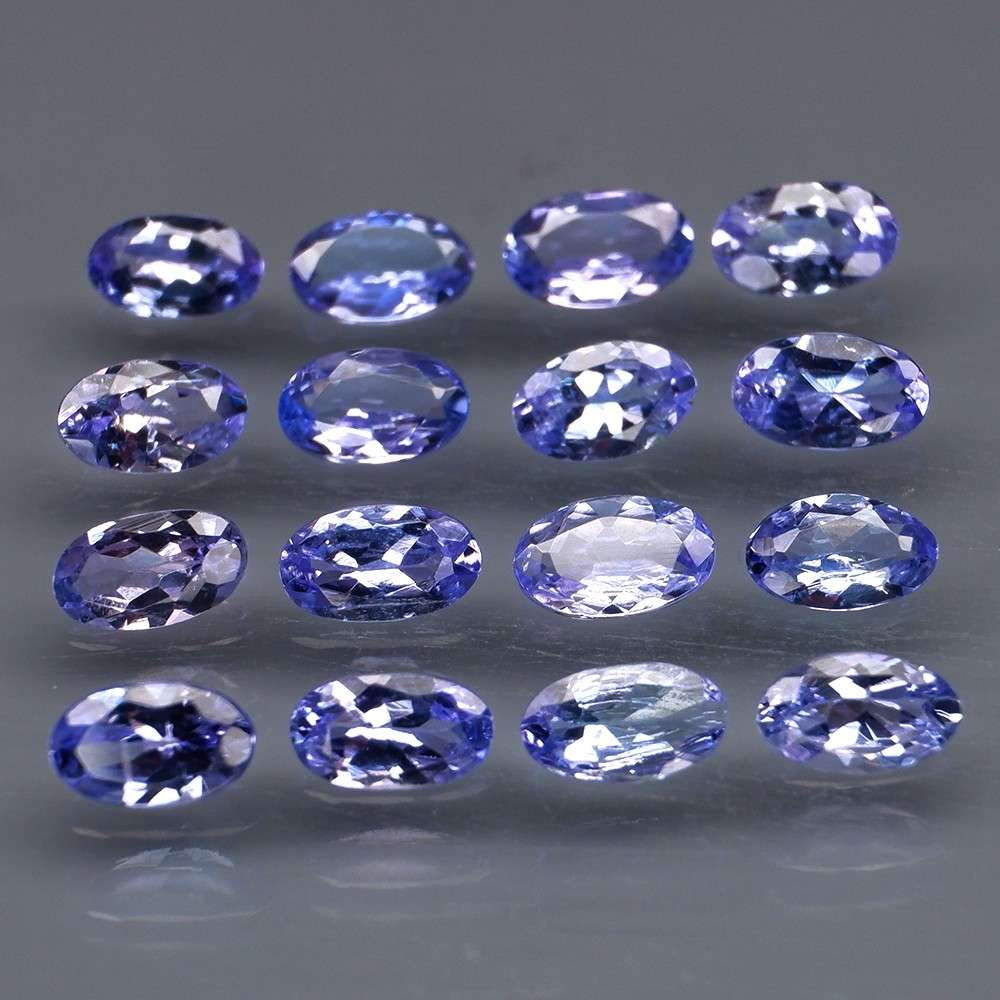 Purplish Blue Tanzanite 0.22Ct.Oval 5x3 mm.Ravishing Color & Full Fire!