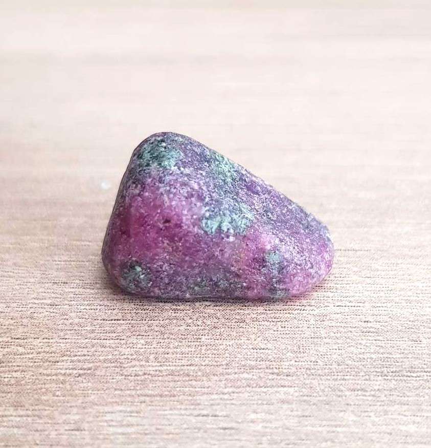 14.35Ct.  Ruby Zoisite Rough Top Purplish Red Natural