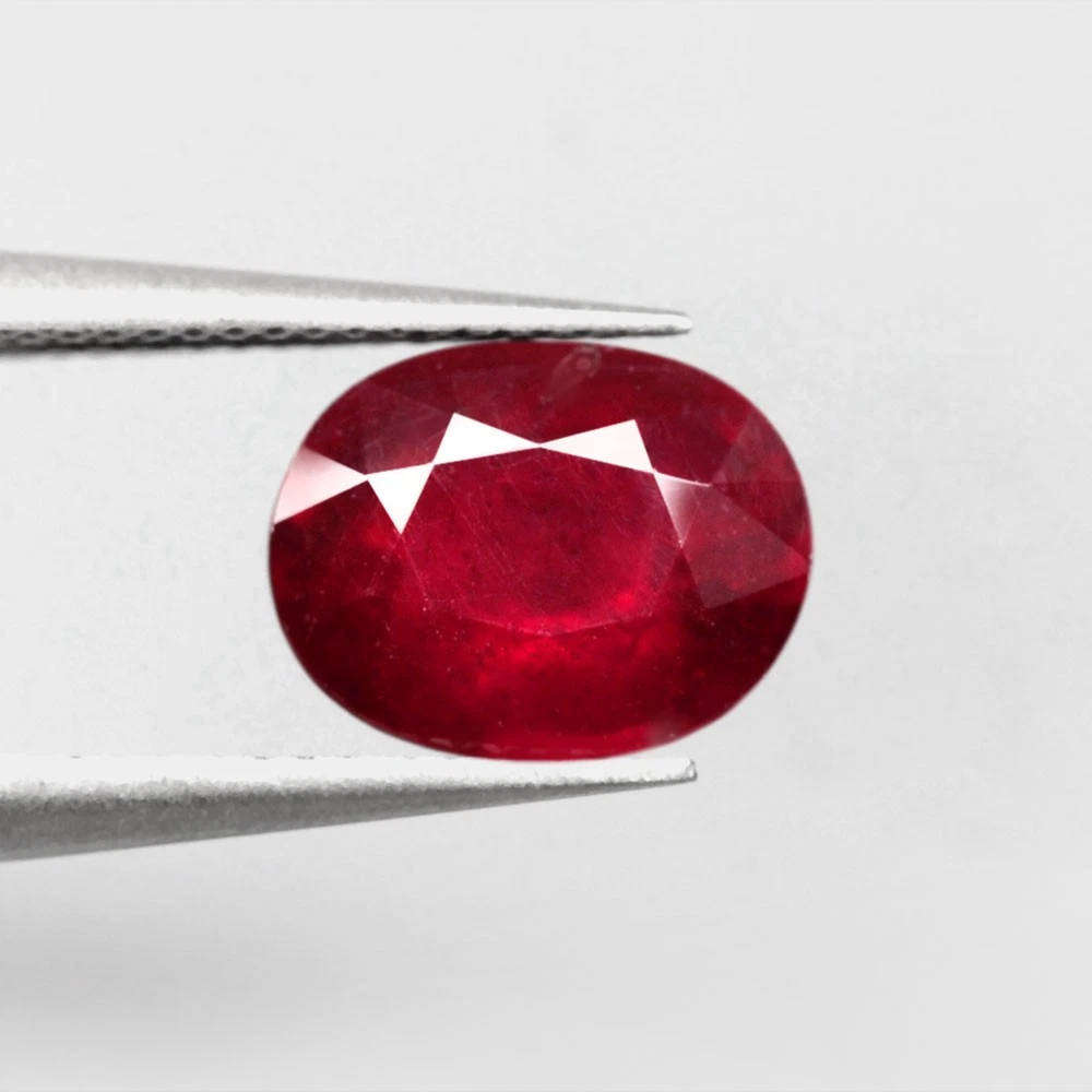 3.10Ct.  Ruby Top Red Oval Cut Beautiful Sparkles Color! Natural Gemstone Madagascar
