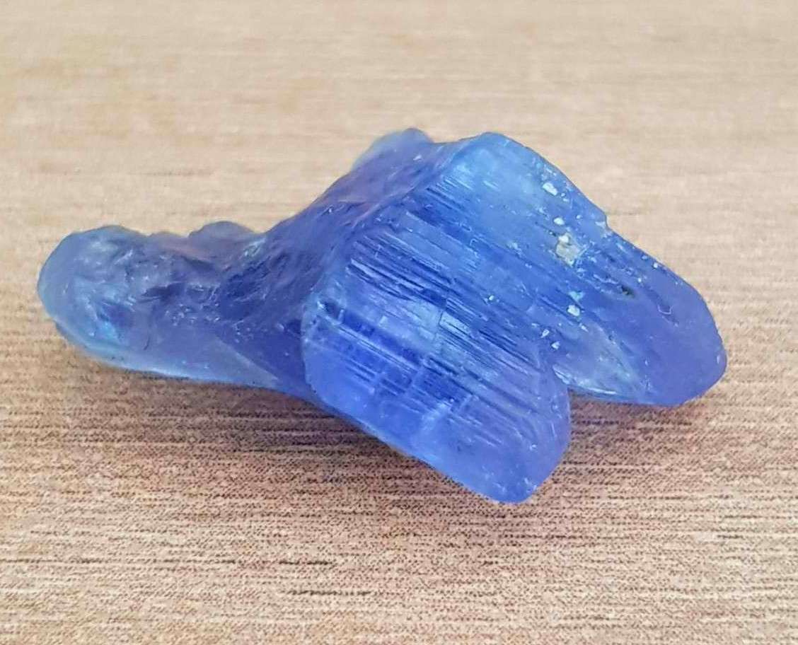 TANZANITE 21.32Cts. NATURAL VIOLET BLUE  ROUGH