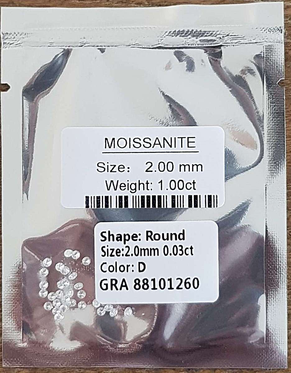Moissanites 2.00mm D / VVS1  1.00ct **GRA Certified** Small Size 0.03cts Stones Loose