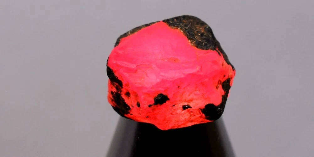 9.20ct Purplish Red Ruby Rough Natural  - Unheated, Mozambique Gemstone