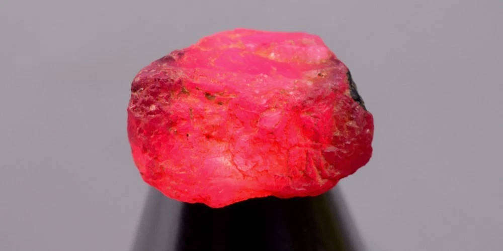 7.53ct Purplish Red Ruby Rough 13x8mm Natural - Unheated, Mozambique Gemstone