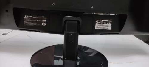 23` Phillips LED Display, DVI, VGA, 1920x1080 Resolution