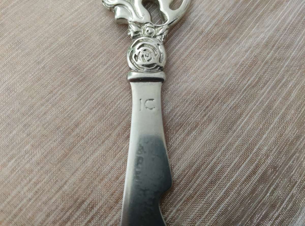 jenna Clifford design JC Cow speader