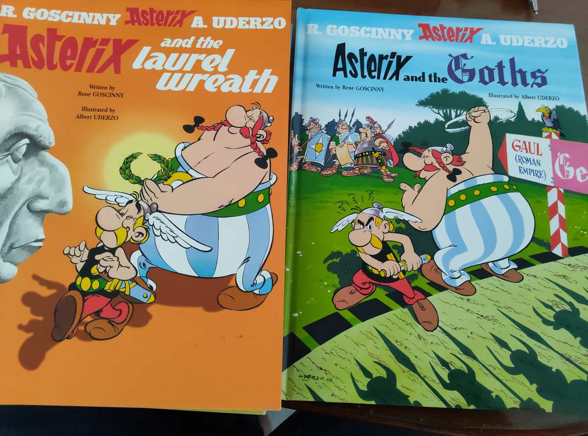 Classics ASTERIX AND OBELIX  9 in total BOOK/MAG