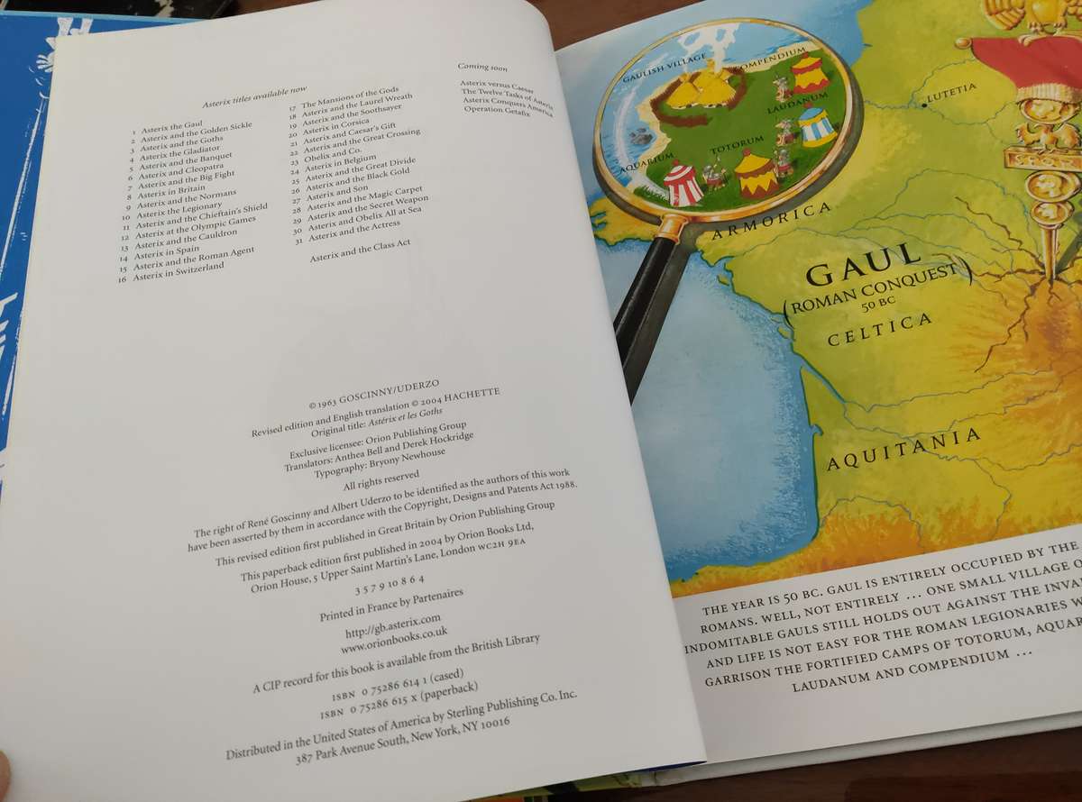 Classics ASTERIX AND OBELIX  9 in total BOOK/MAG