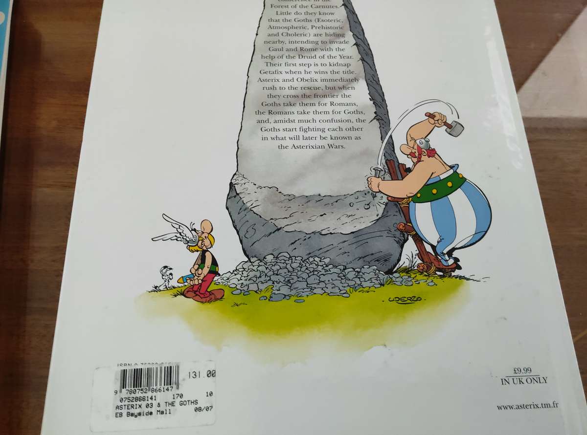Classics ASTERIX AND OBELIX  9 in total BOOK/MAG