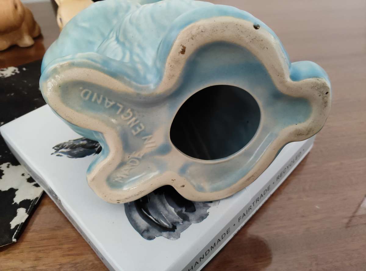 Tilnar art bunny with  slyvac bunnies