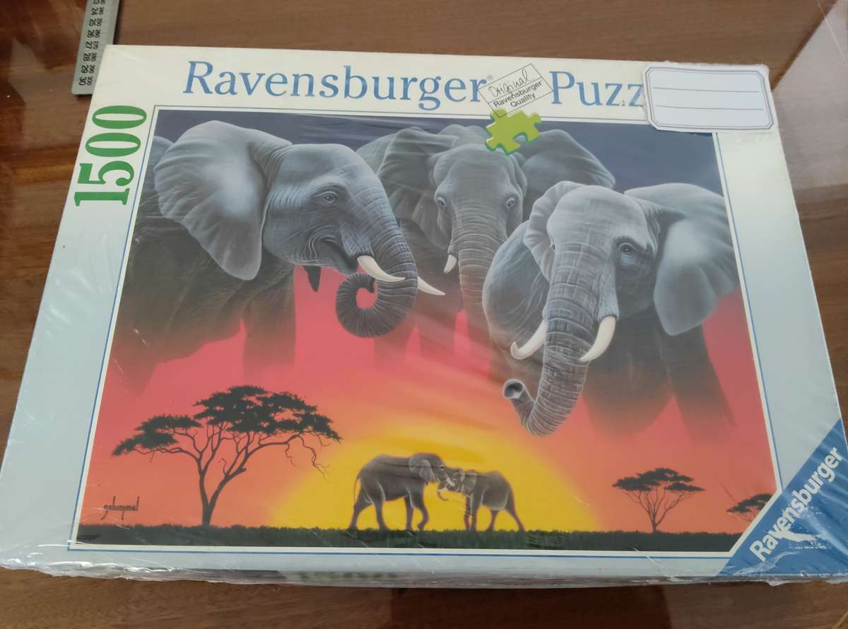 RAVENSBURGER ELEPHANT AT SUNSET 1500 PIECES