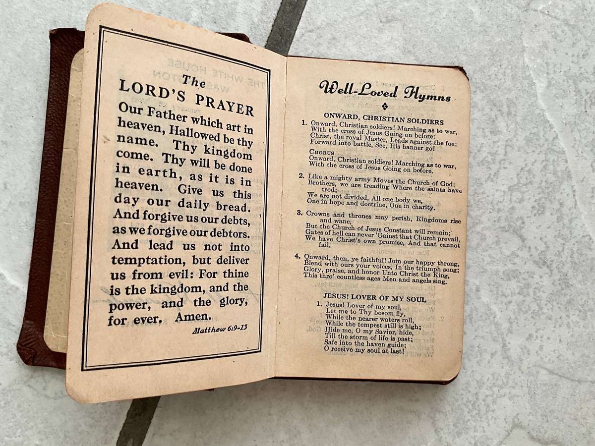WW2 USA MILITARY BIBLE