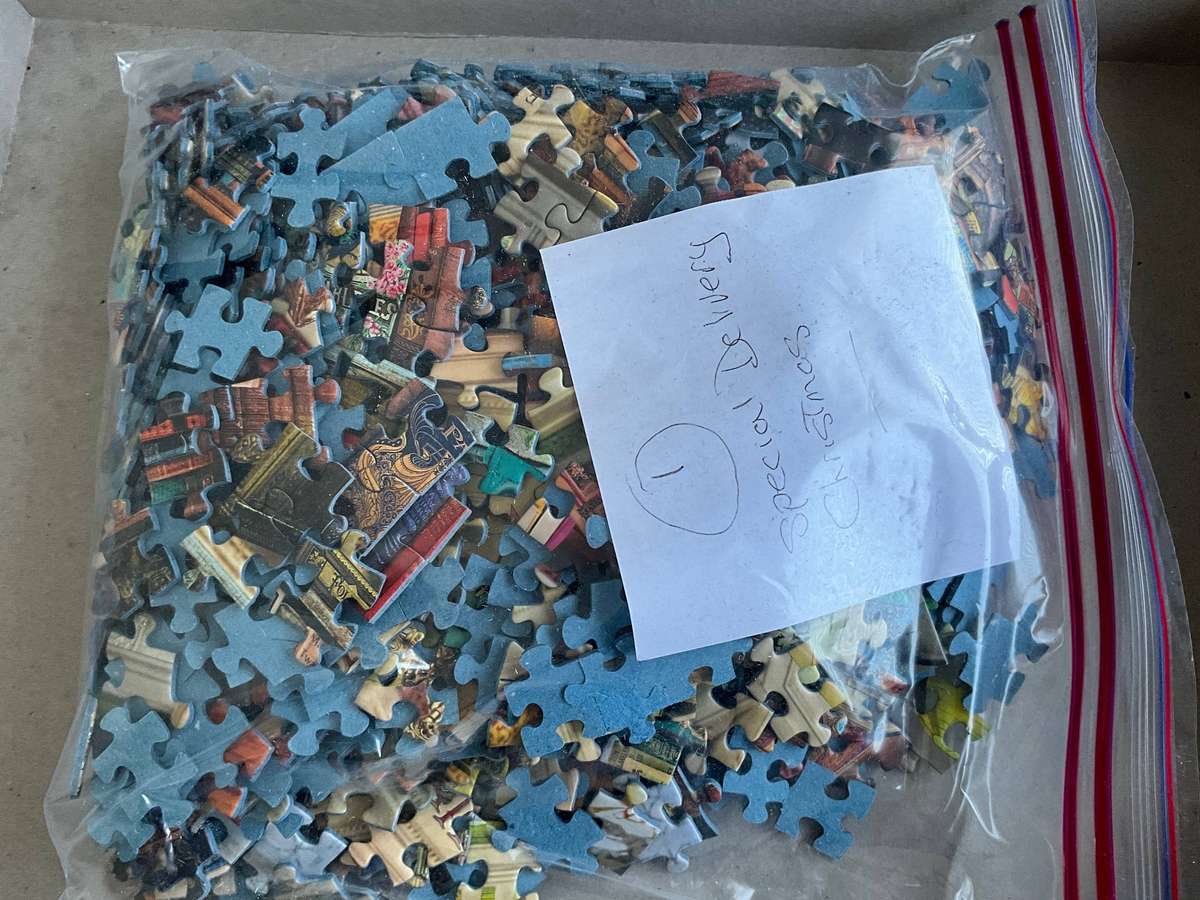 Wasgij no 1 special delivery Christmas puzzle 1000 pieces complete