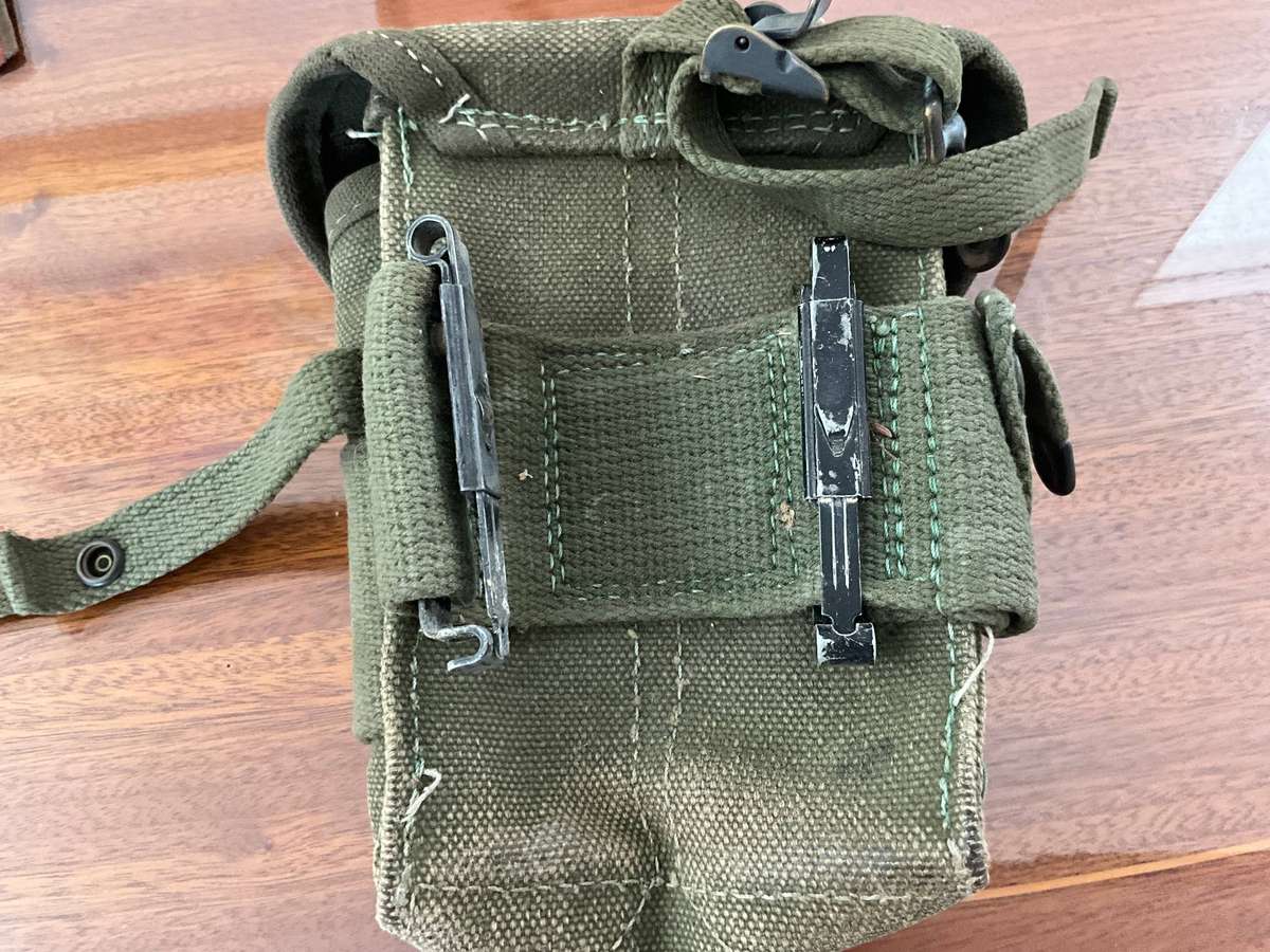 US ARMY POUCH