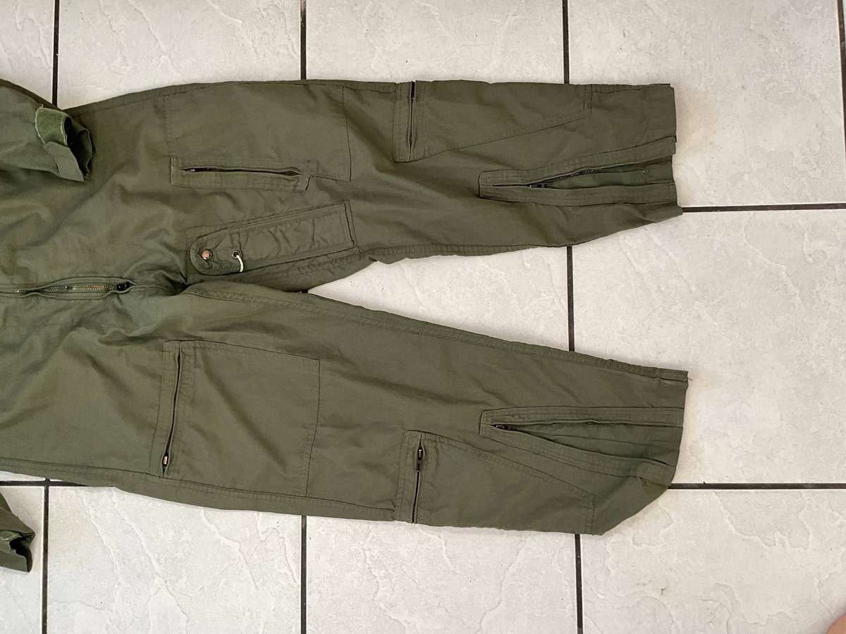 US Military pilots / aircrew coveralls Flight suit size 42