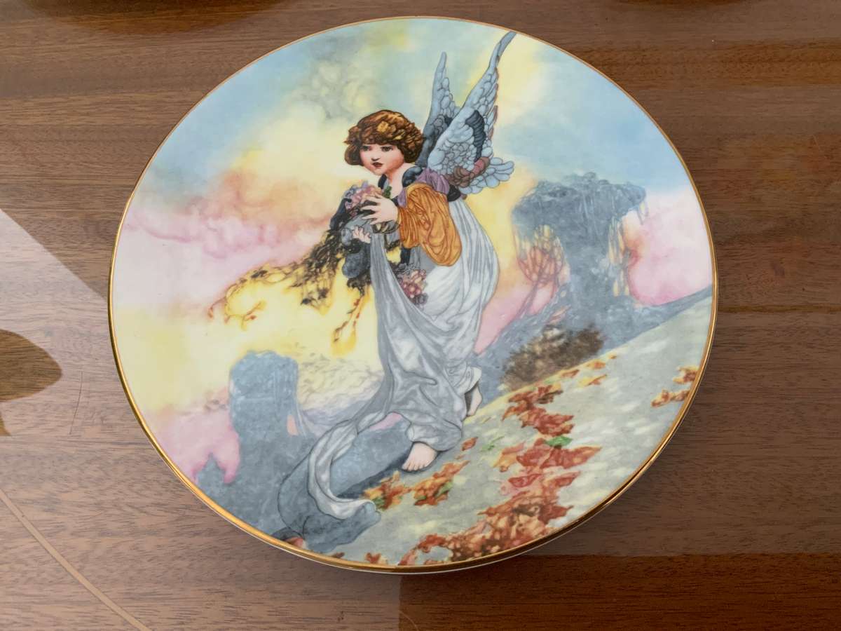 Original Cicely Mary Barker Wedgwood,Border,Royal Grafton fairy /angel plate