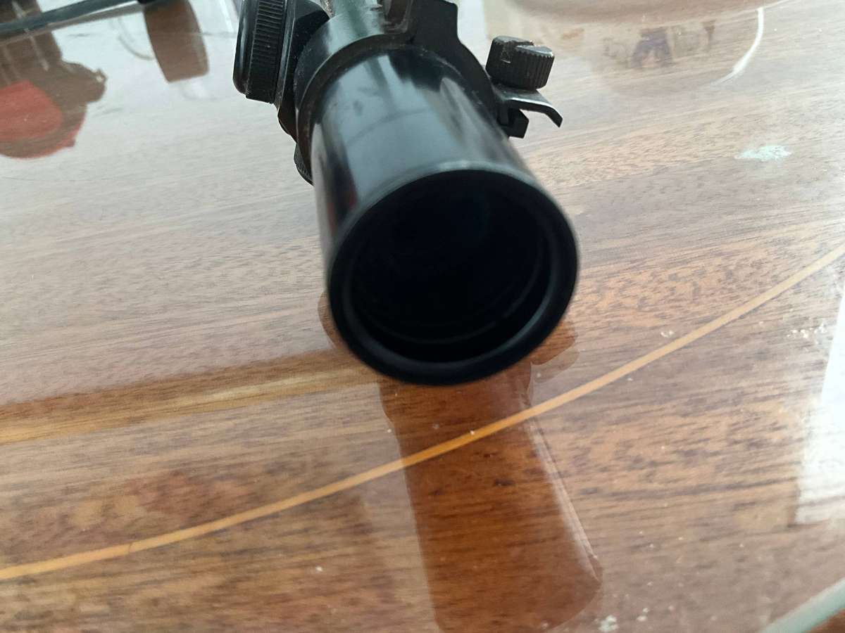 BISLEY DELUXE 2.5 X 20 R/SIGHTS