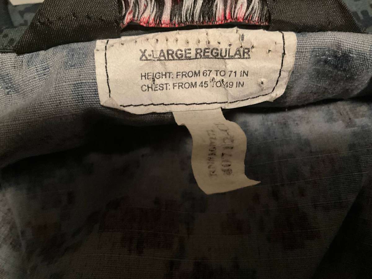Digital Tru Spec grey/blue pattern size XL  Regular