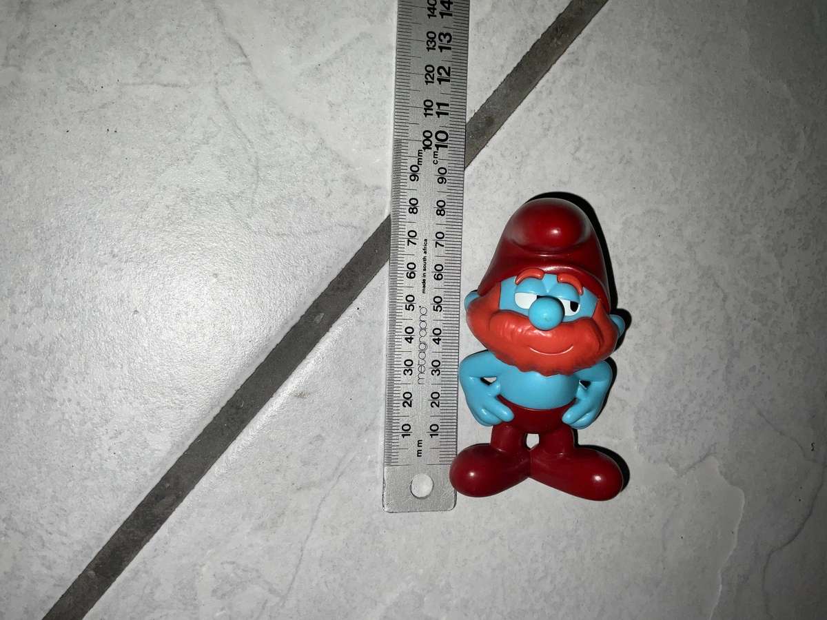 Two Smurfs