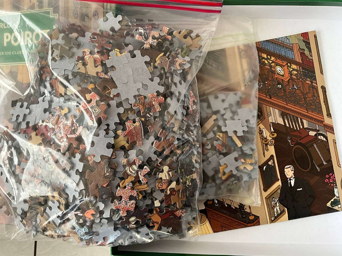 The world of Hercule poirot  puzzle 1000 pieces complete