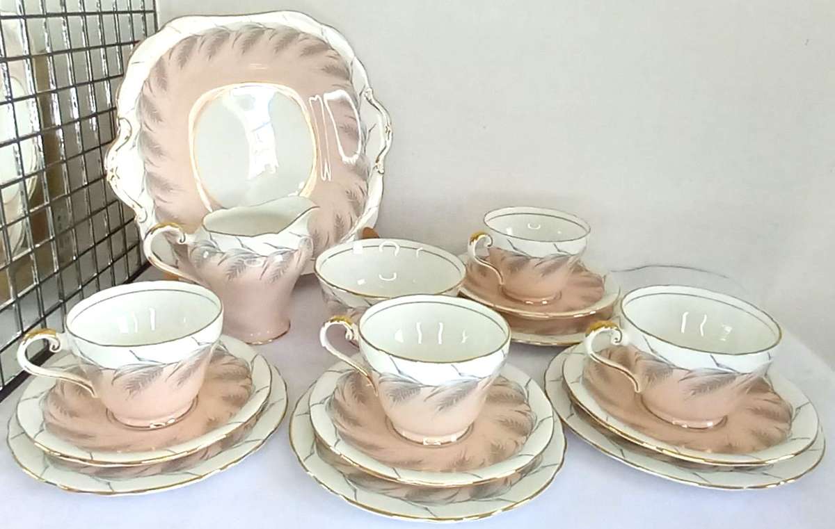 Pink Ainsley Tea Set (21 pcs)