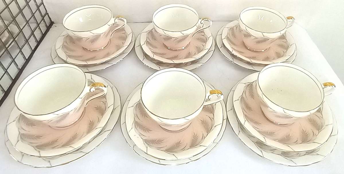 Pink Ainsley Tea Set (21 pcs)