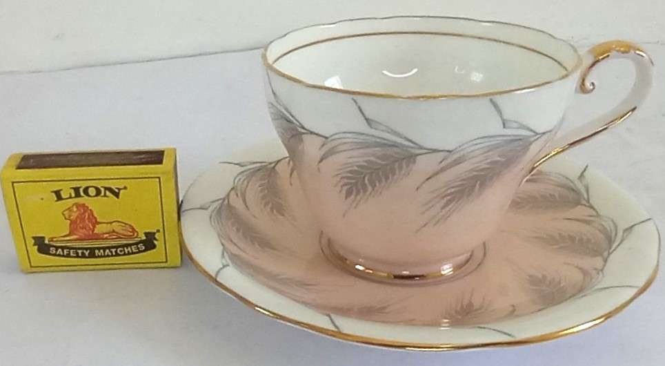 Pink Ainsley Tea Set (21 pcs)