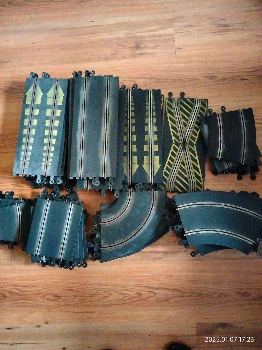 Late entry! For the slot car fans - huge lot of Original Scalextric 1:32 track