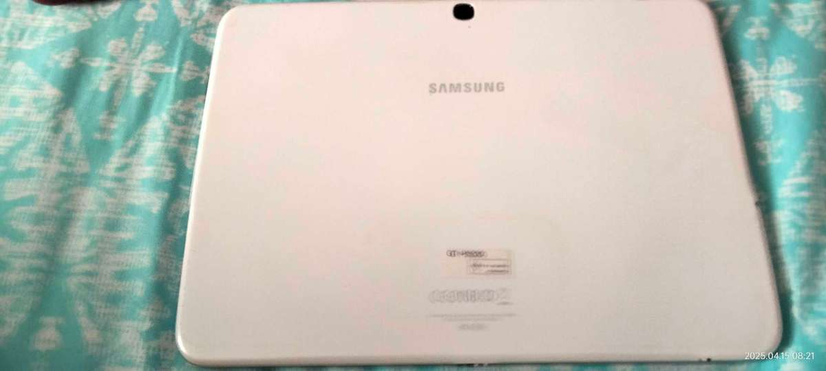 Samsung Tab 3  10.1" P5200 tablet (read description!)