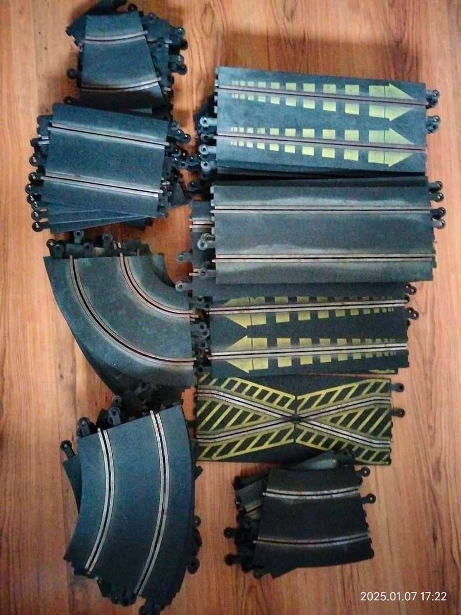 Late entry! For the slot car fans - huge lot of Original Scalextric 1:32 track