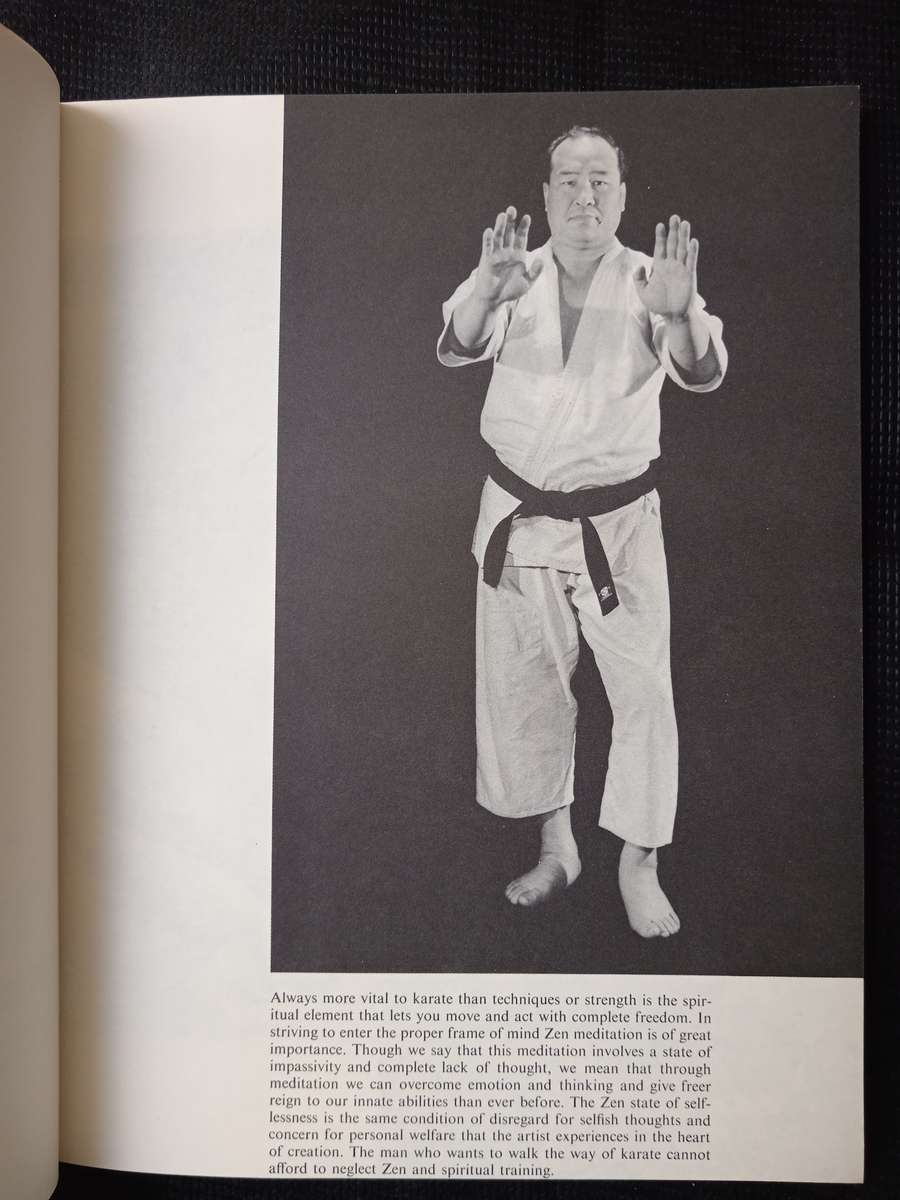 Mastering Karate by Masutatsu Oyama