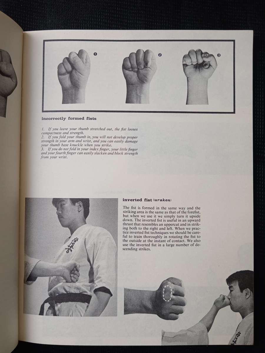 Mastering Karate by Masutatsu Oyama