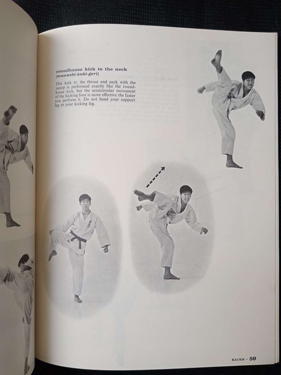 Mastering Karate by Masutatsu Oyama