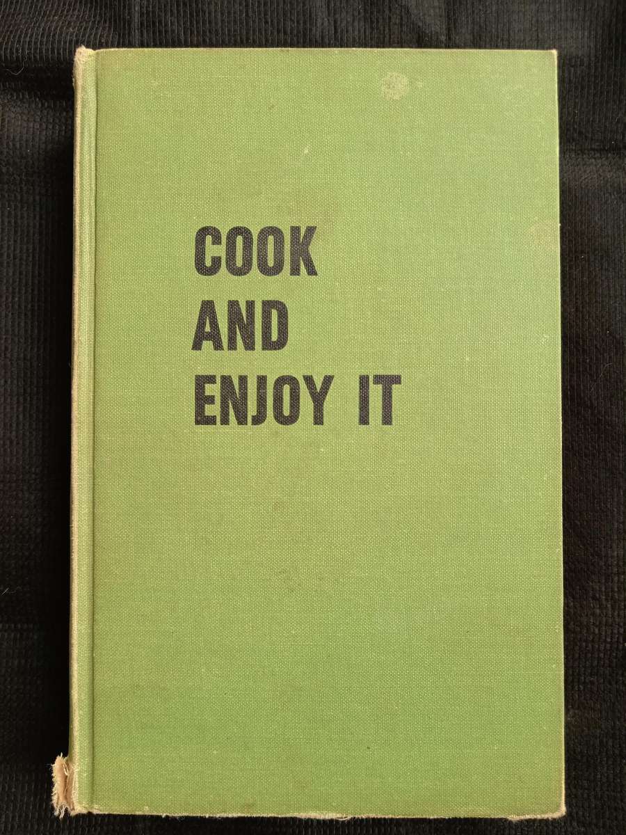 Cook and Enjoy it South African Cooking Manual by S J A de Villiers