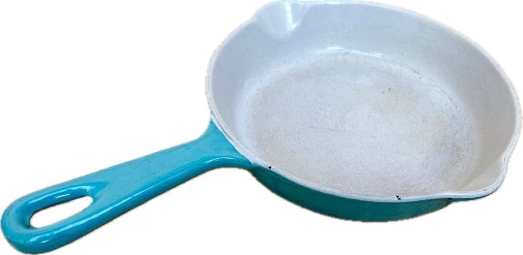 Le Creuset Skillet #16 blue  Enamel Cast Iron France Double Spout Frying Pan