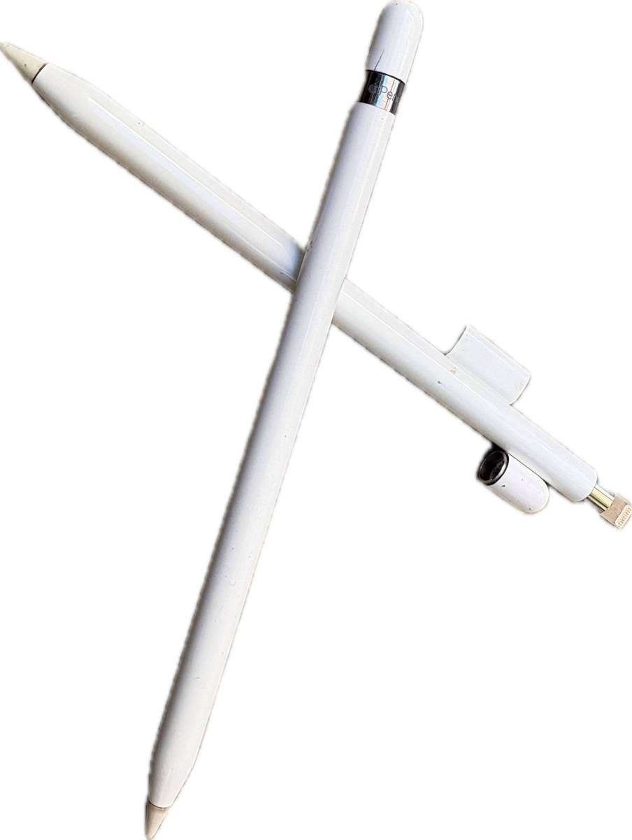 Apple pencil 1st generation lot of 2 in working order