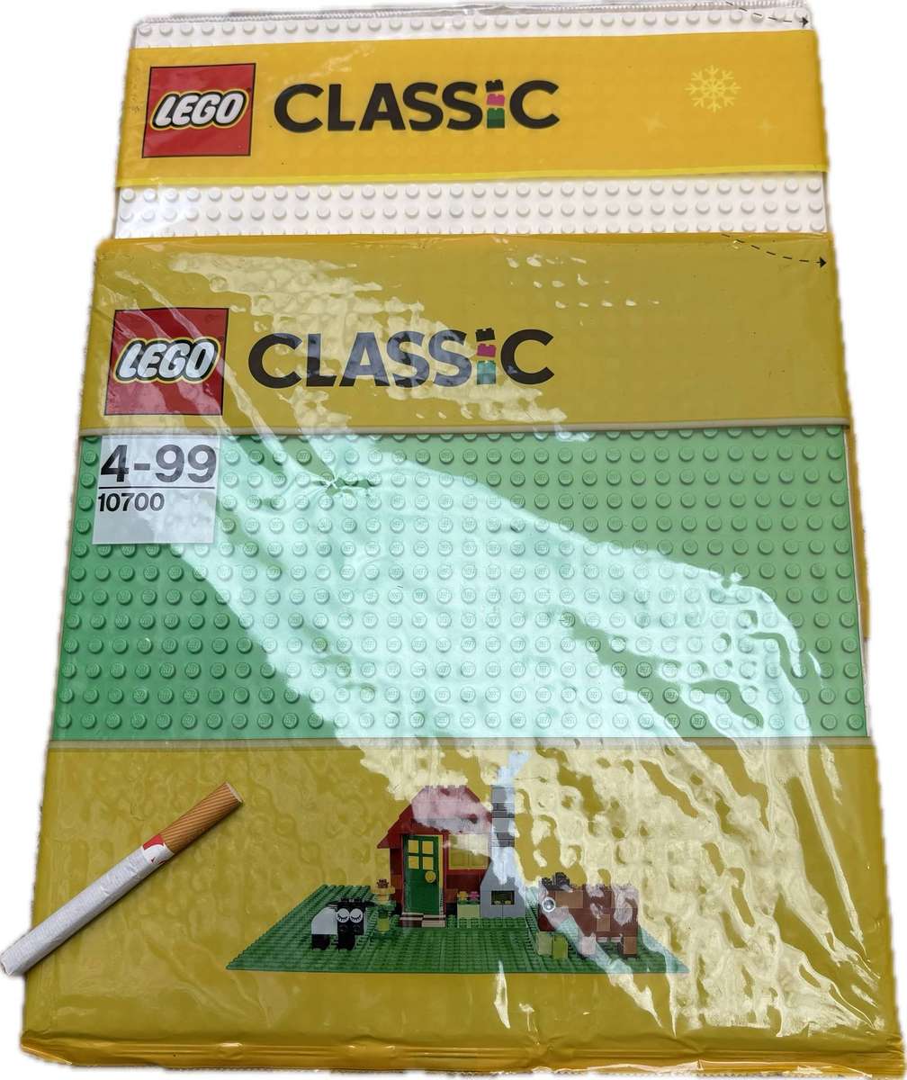 LEGO Classic Baseplate Pair of 2 Green and White - New Sealed Packaging